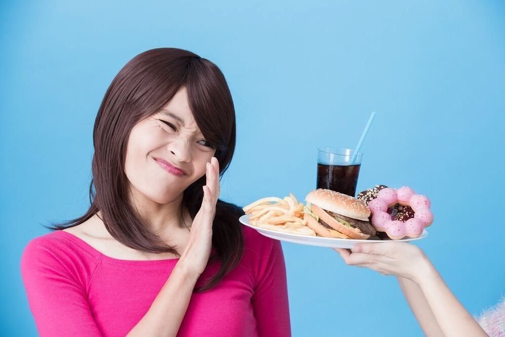 unikanie niezdrowej żywności w celu utraty wagi